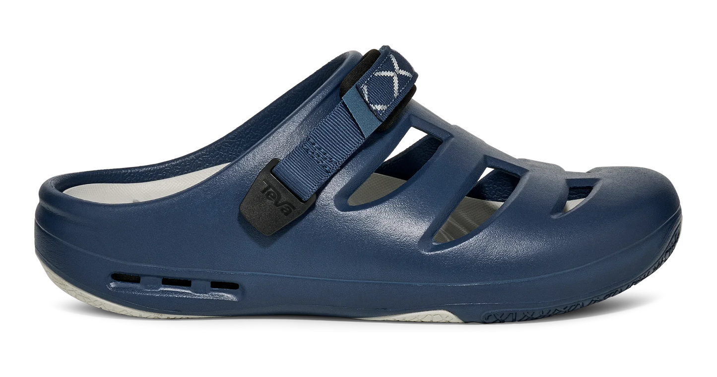 ApreAqua Closed-Toe Water Sandal